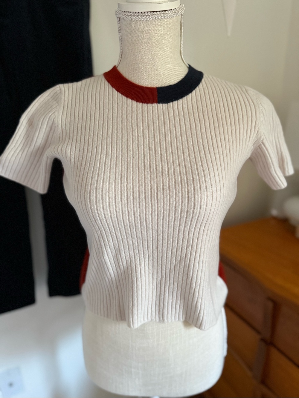 Ribbed Short-Sleeve Crewneck Color block in Cream with Red & Navy Trim